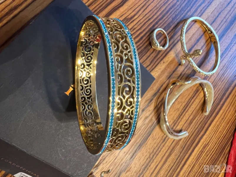 Позлатена гривна с кристали Swarovski, снимка 1