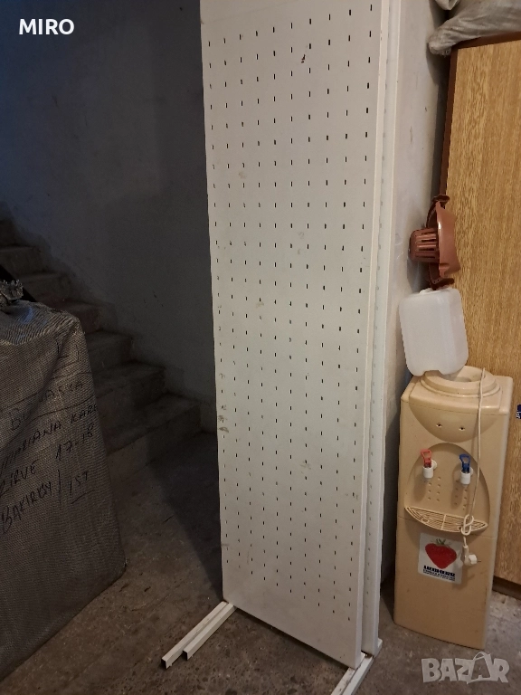 стелажи с перфогръб за куки+куки, снимка 1