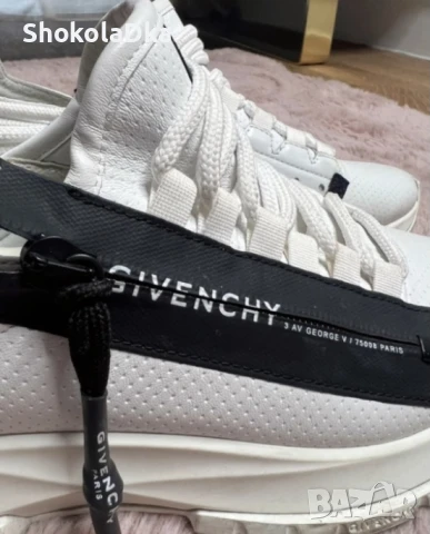 Givenchy оригинални сникърси, снимка 2 - Маратонки - 50687145