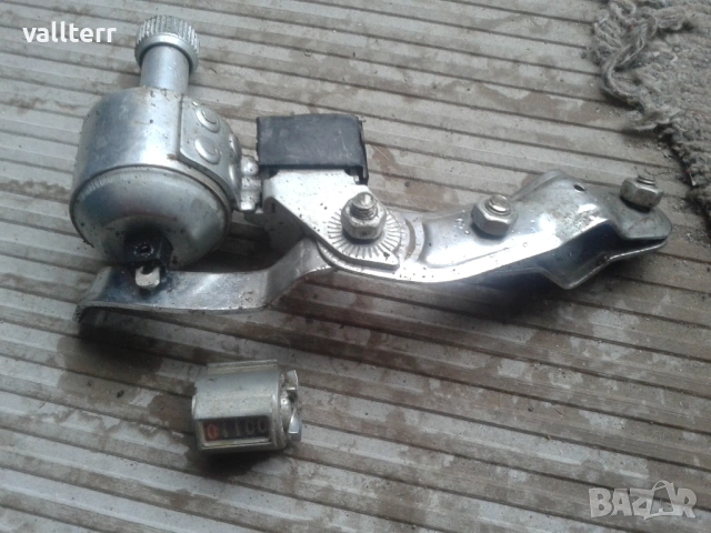 стойки авто,километраж и динамо вело,лот керамика,помощни лампи, снимка 2 - Други - 29160942