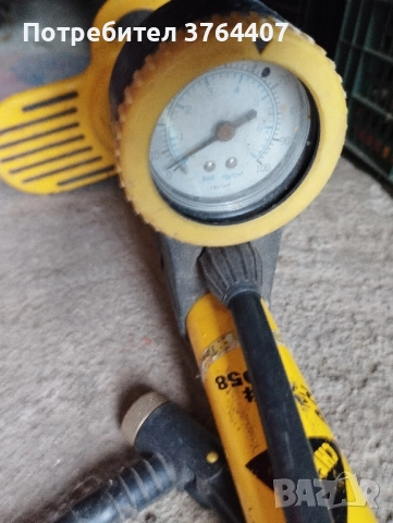 Помпа за велосипед , снимка 3 - Аксесоари за велосипеди - 52575354