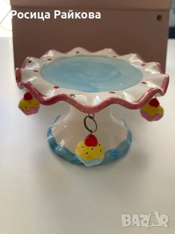 Малка стойка за кексче