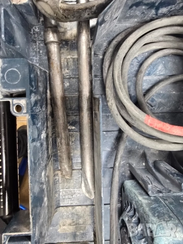 Bosch GSH 11 E, снимка 2 - Куфари с инструменти - 52527492