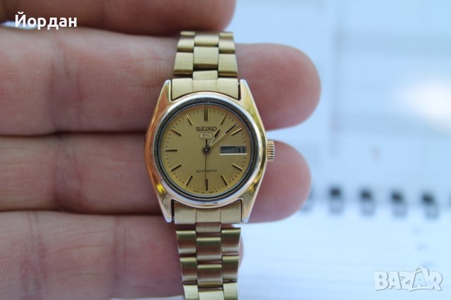 Японски дамски часовник ''Seiko 5'' позлатен, снимка 1 - Дамски - 41435549