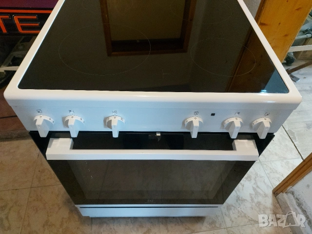 Печка Electrolux , снимка 2 - Печки, фурни - 53281015