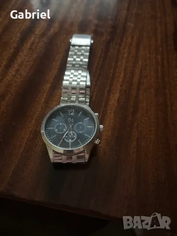 ⌚🖤 Класически часовник — изчистен, стилен и удобен за всеки ден.