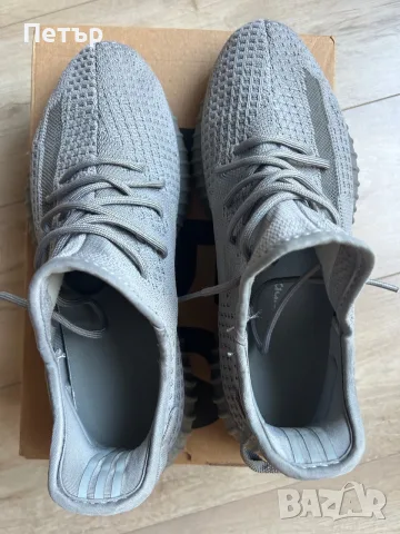 Продавам Yeezy boost 350, снимка 3 - Маратонки - 55534139