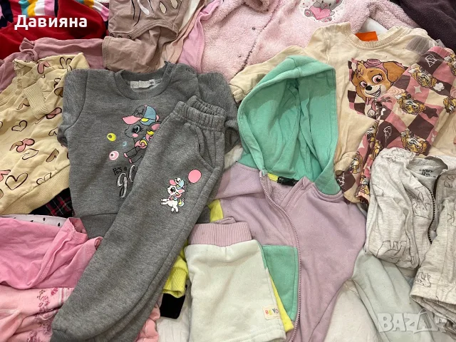 Много дрешки за бебешки момичета (6-12 месеца) - Подарявам ги., снимка 2 - Комплекти за бебе - 56208052