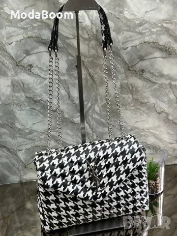 Yves Saint Laurent дамски чанти Различни цветове , снимка 5 - Чанти - 48760527