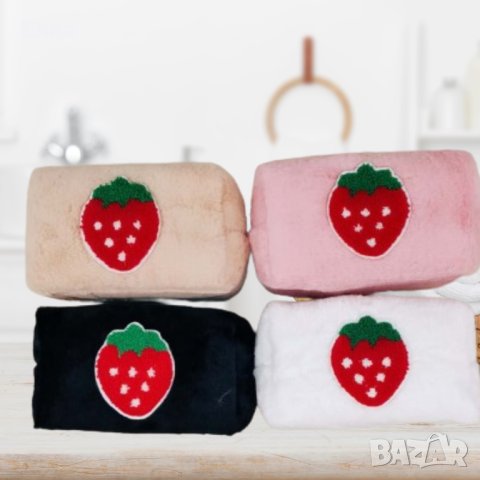 Несесер с ягода, снимка 1