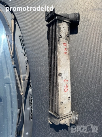 Интеркулер радиатор БМВ Е90 Е91 2.0D 163hp. BMW E91 E90, снимка 2 - Части - 51450700