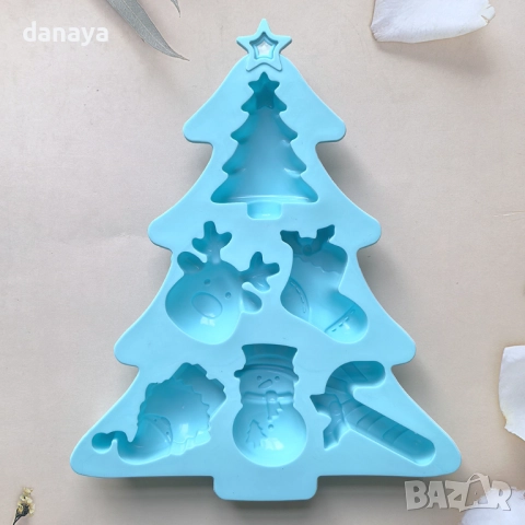 6111 Силиконов молд Елха с 6 коледни форми за сладки, снимка 3 - Форми - 51608461