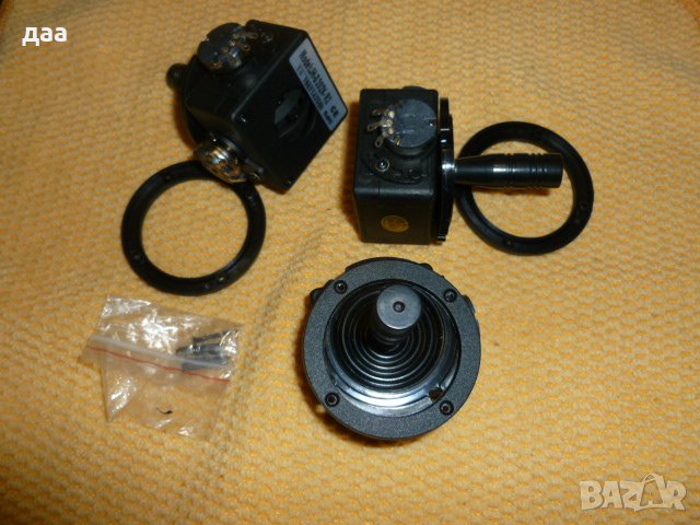 продавам потенциометър джоистик контролен за фотографски филм, снимка 1 - Чанти, стативи, аксесоари - 38886082