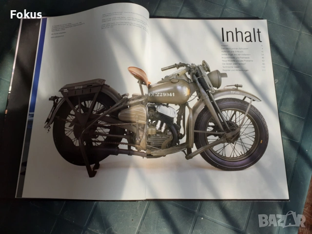 Харли Дейвидсън - Harley-Davidson - книга със снимки, снимка 3 - Антикварни и старинни предмети - 53279468