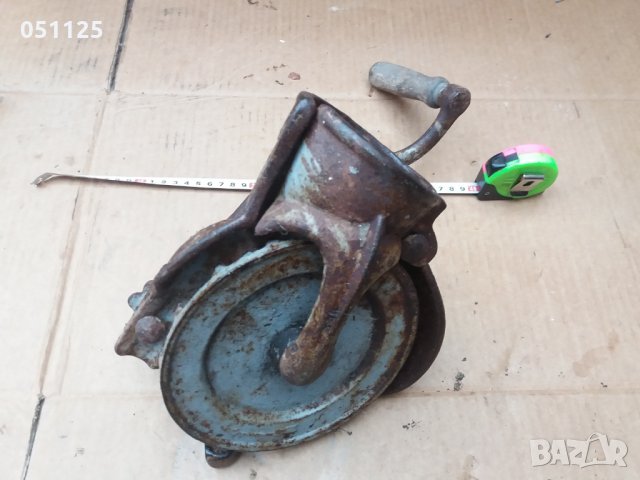 отлично работеща машинка за мелене на царевица , снимка 15 - Антикварни и старинни предмети - 34511721