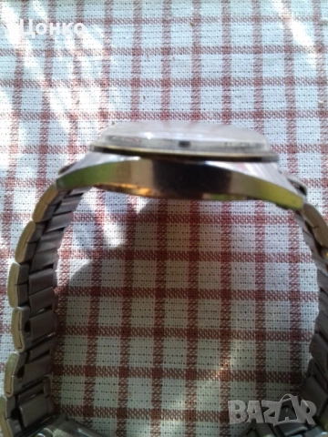 Часовник Ракета, снимка 4 - Антикварни и старинни предмети - 53161360