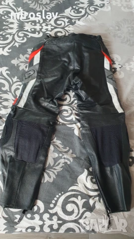 Продавам нови мъжки кожени панталони за мотор чисто нови с етикети, снимка 2 - Панталони - 51331352