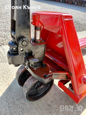 Палетни колички.