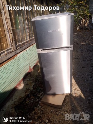 Хладилник с горна камера Либхер, снимка 3 - Хладилници - 38804669