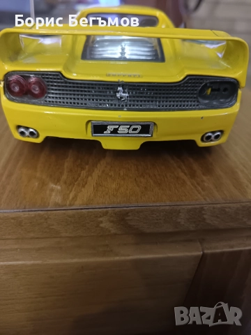 Количка Vintage Maisto 1:18 yellow Ferrari F50 , снимка 2 - Колекции - 52506778