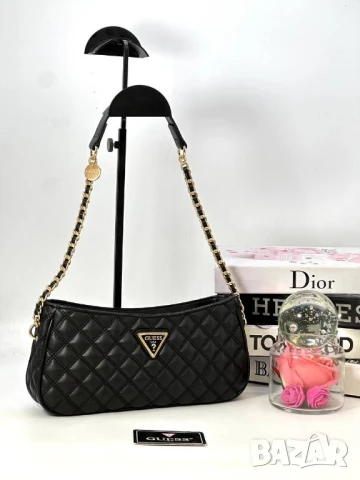 чанти Guess ⭐️ ➡️29cm ⬆️14cm✨ 🌟, снимка 11 - Чанти - 51423567