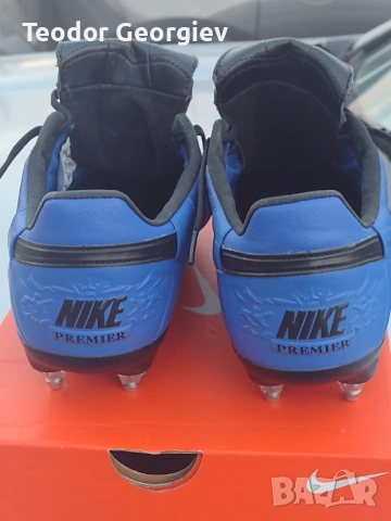 Футболни обувки NIKE, снимка 2 - Спортни обувки - 53394399