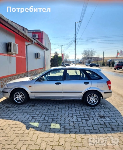 Mazda 323F Газ бензин, снимка 2 - Автомобили и джипове - 53581677