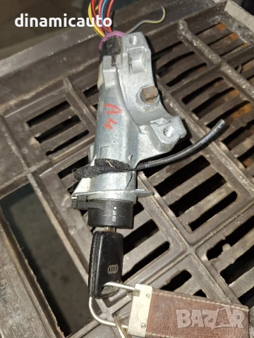 Патрон запалване Audi A4 - 4D0 905 851 E, снимка 3 - Части - 51075855