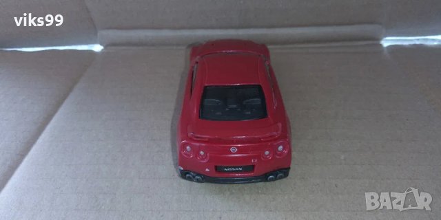 Bburago Nissan GT-R 2009 - 1:43, снимка 4 - Колекции - 40650791