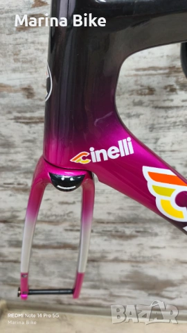НОВА карбонова шосейна рамка Cinelli Pressure II Team Colpack Disc | L, снимка 17 - Части за велосипеди - 53369093