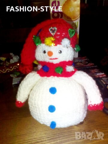 Ръчно плетен Голям снежен човек, снимка 1 - Плюшени играчки - 38845481