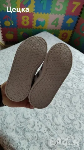 adidas, снимка 6 - Детски маратонки - 49638243