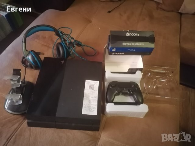 PS4 уникален комплект с много игри и екстри, снимка 1 - PlayStation конзоли - 35832171