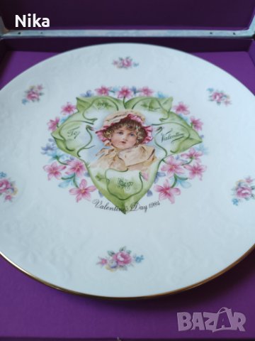 Св. Валентин винтидж порцеланова чиния на Royal Dolton, снимка 3 - Антикварни и старинни предмети - 44191594