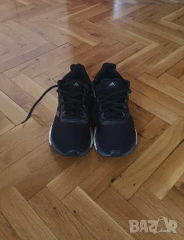 Оригинални мъжки маратонки Adidas номер 43, снимка 4 - Маратонки - 51147766