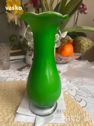 Стара стъклена ваза, снимка 10 - Вази - 49788894