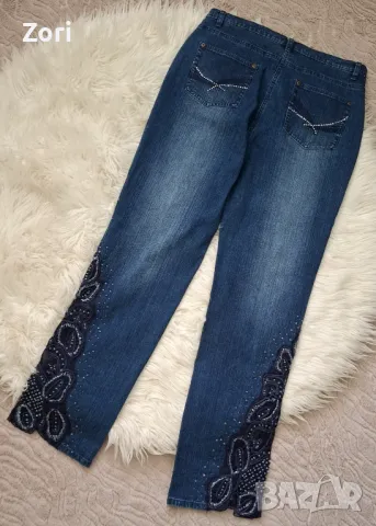 УНИКАЛНИ дънки с дантела и камъчета и синци по нея, снимка 6 - Дънки - 48082506