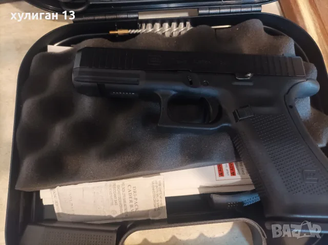 Продавам боен пистолет Glock 17, Gen. 5, 9х19, снимка 2 - Бойно оръжие - 55840796
