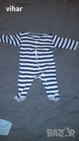 дрешки за новородени от 0 до 6 месеца, снимка 9 - Бодита за бебе - 52433147