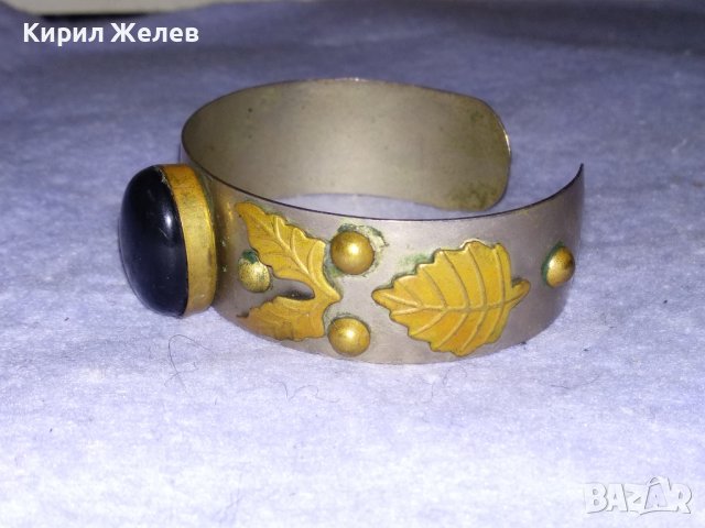 ВЕЛИКОЛЕПНА СКЪПОЦЕННА СРЕБРИСТА РЕТРО ГРИВНА от БРОНЗ и МЕД с ШЛИФАВАН РЪЧНО ЧЕРЕН ОНИКС 38348