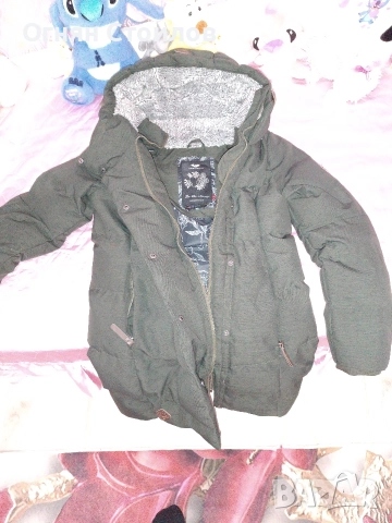 Продавам Зимно Дебело Яке (s )размер , снимка 3 - Якета - 52828384