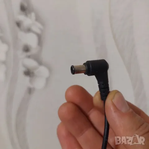 Зарядно устройство Адаптер за Sony  телевизор  19.5V  4.35A  ACDP-085E02, снимка 3 - Стойки, 3D очила, аксесоари - 48911533