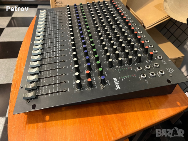 смесителен пулт 16ch.