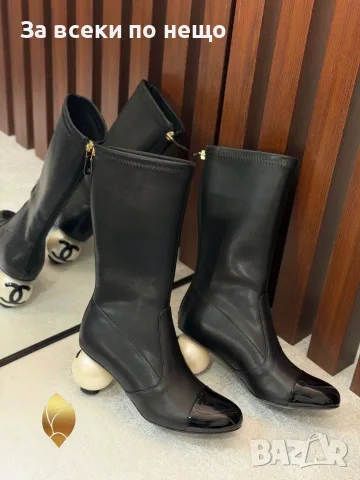 Chanel Луксозни Дамски Боти С Ток Перла И Лого - Различни Цветове Код SEM-825, снимка 3 - Дамски боти - 56130524