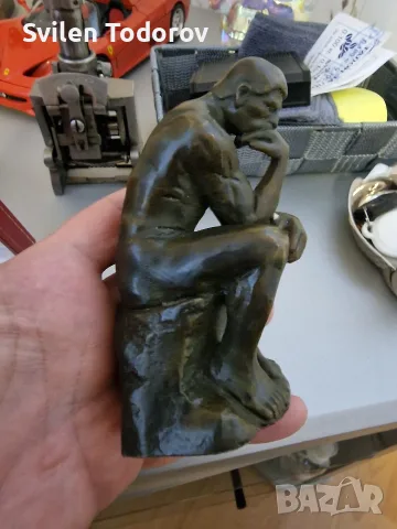 бронзова фигура 