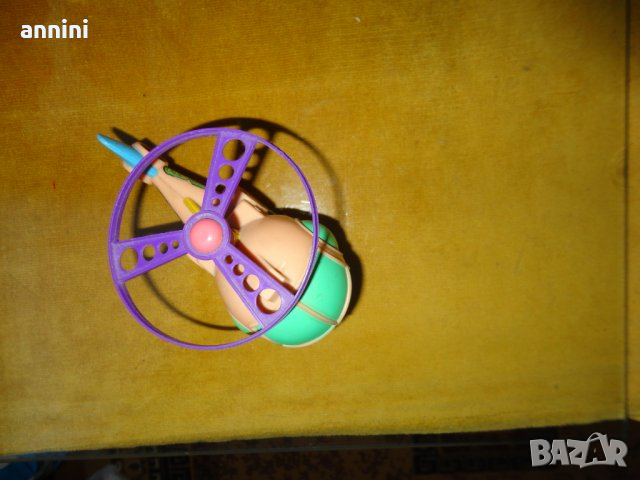 продавам детски куфар  уйнкс, снимка 5 - Кенгура и ранички - 22605770