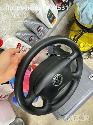 Четирилъчев волан от Голф 4, снимка 3 - Части - 53641079