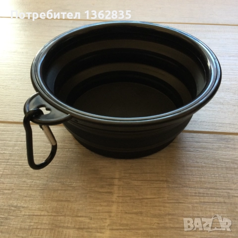 НОВА сгъваема купа за храна или вода за кучета или котки от Италия