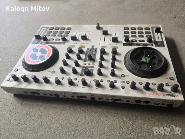 native instruments/Maschine mk2,Traktor Kontroler S4 mk1,Traktor Kontroler S2 mk2, studio , снимка 18 - Други - 55755674