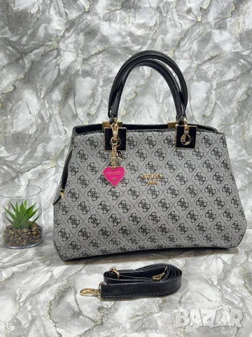 чанти guess, снимка 4 - Чанти - 50769541
